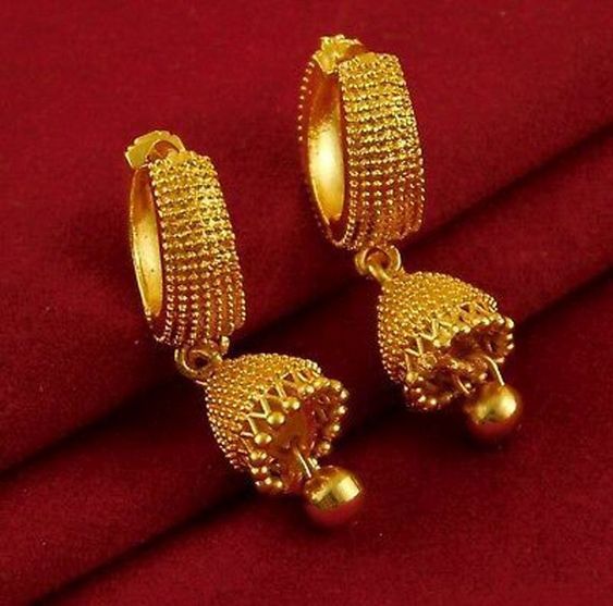 Gold Stud